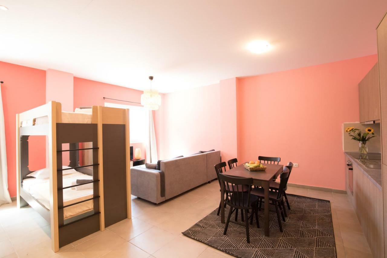 Local Hostel & Suites Potamos  Luaran gambar