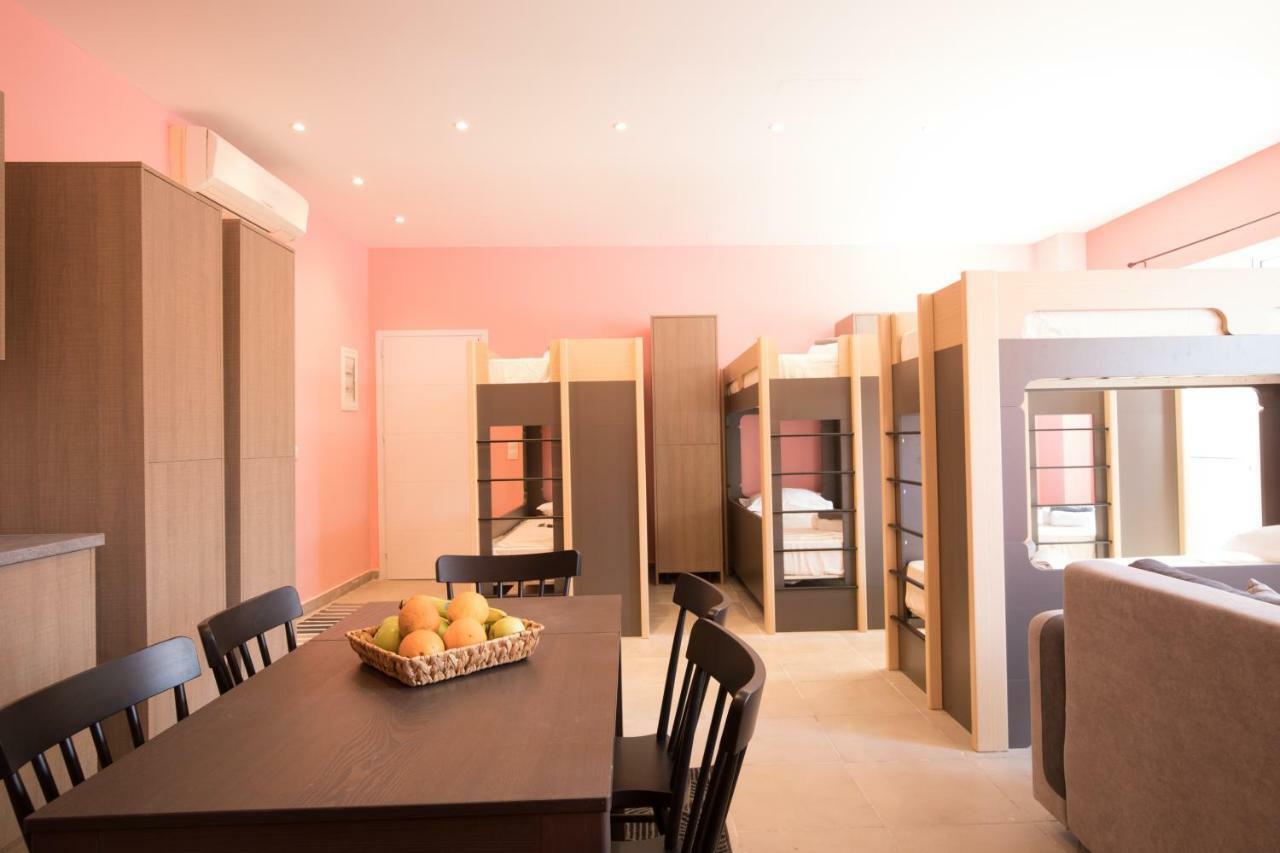 Local Hostel & Suites Potamos  Luaran gambar