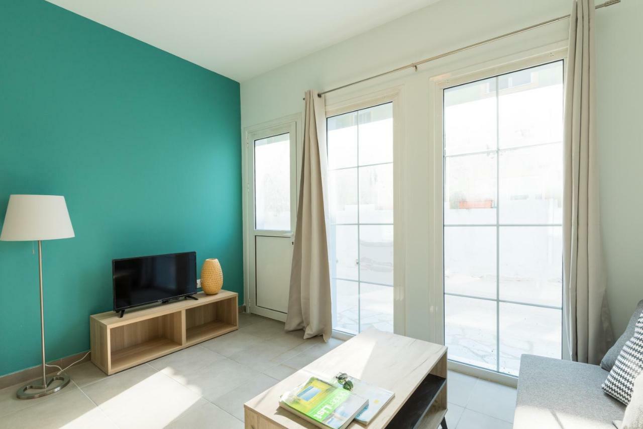 Local Hostel & Suites Potamos  Luaran gambar