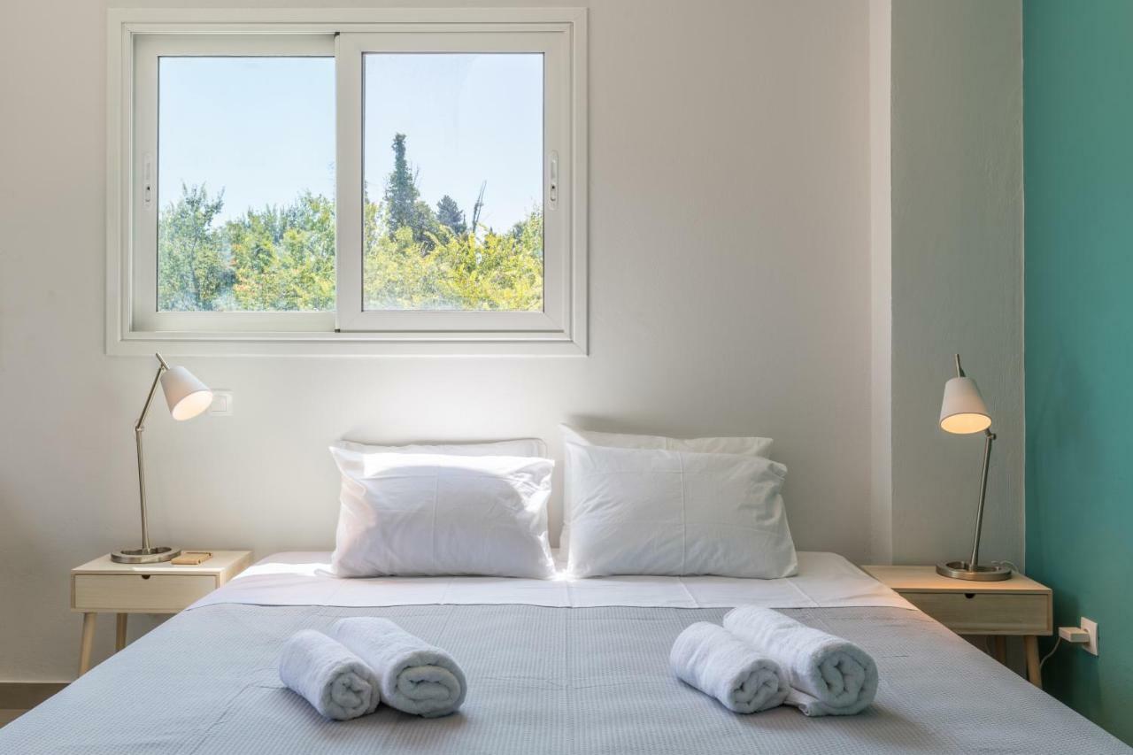 Local Hostel & Suites Potamos  Luaran gambar