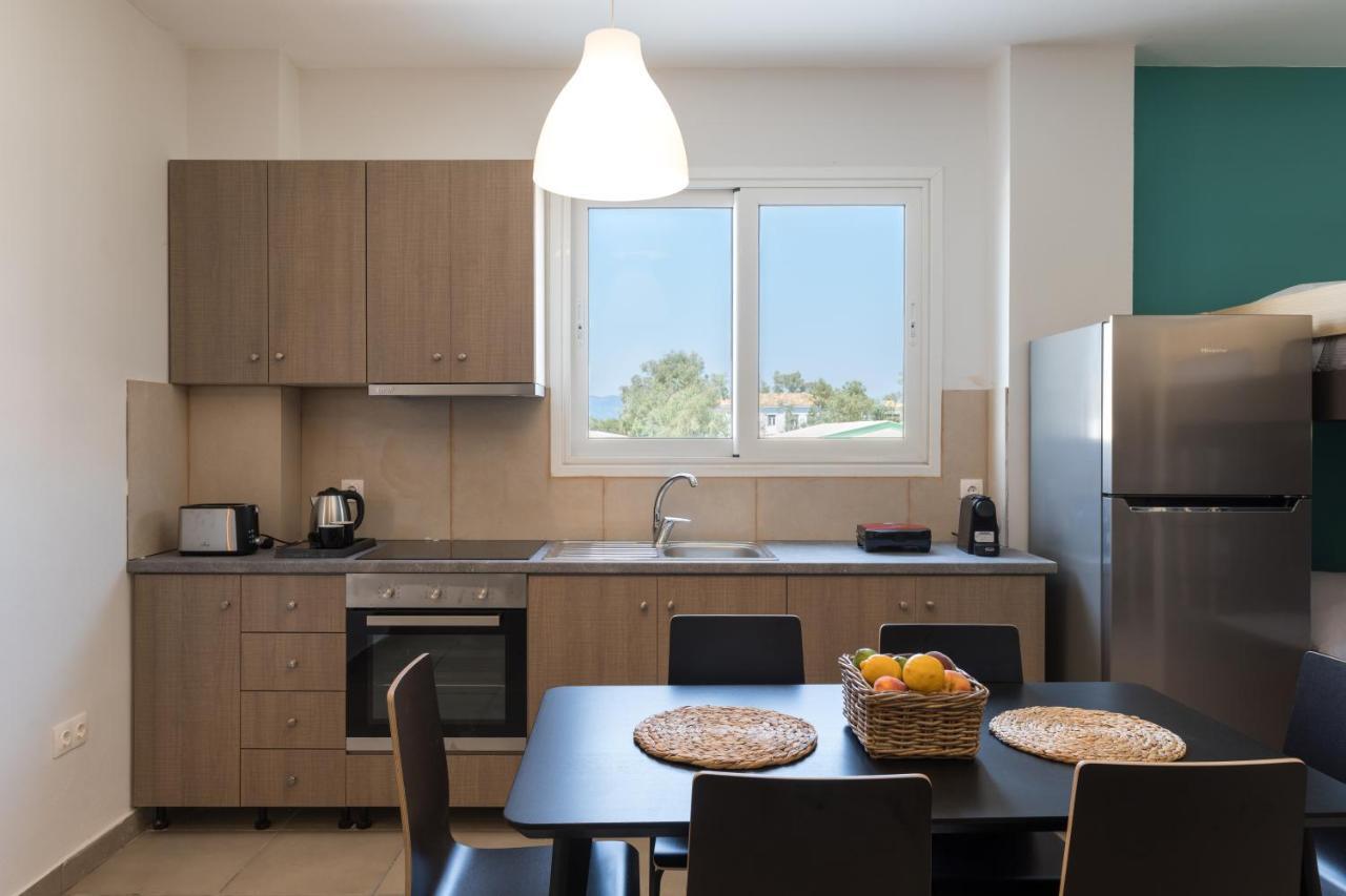 Local Hostel & Suites Potamos  Luaran gambar